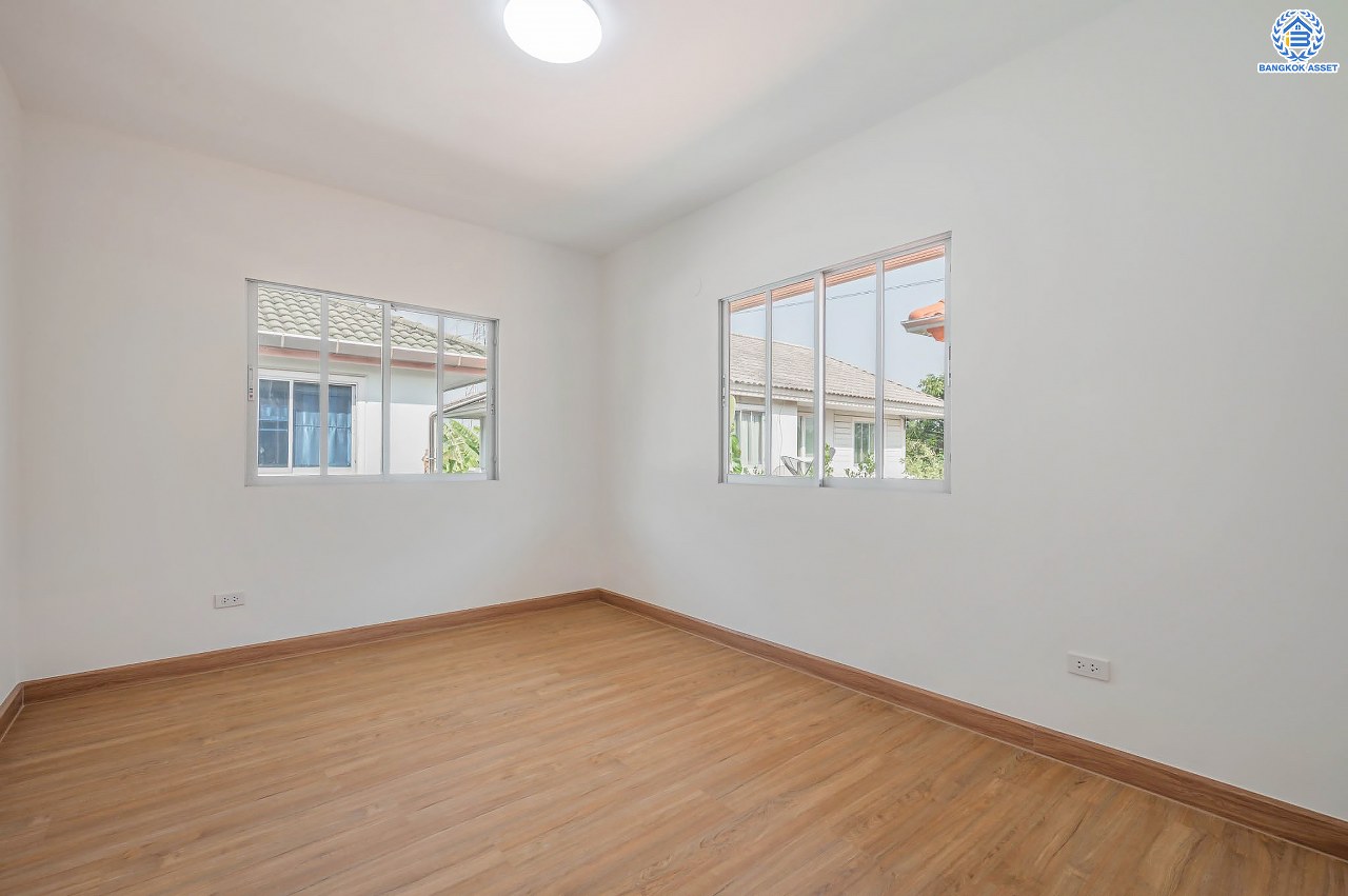 บ้านมือสองตกแต่งใหม่ โครงการ พฤกษ์ลดา พุทธสาคร แบรนด์ LH รองรับทุกความสุข เนื้อที่ 53.1 ตร.ว. ฟังก์ชัน 3 ห้องนอน 3 ห้องน้ำ จอดรถได้ 2 คัน บนทำเลใกล้ The Mall บางแค และเชื่อมต่อถนนเพชรเกษม, ถนนพุทธมณฑลสาย4 ใกล้โครงการรถไฟฟ้าสายสีน้ำเงิน "สถานีหลักสอง"...